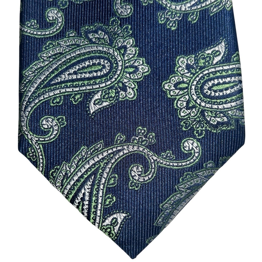 Forsyth Of Canada Men's 100% Silk Necktie Paisley Navy Blue/Green/Grey